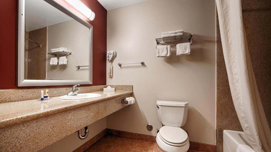 King Room - Non-Smoking room - Image 3