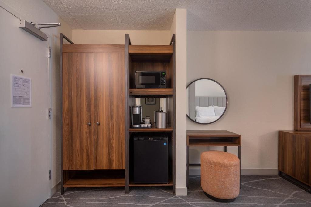 Standard King Room room - Image 2