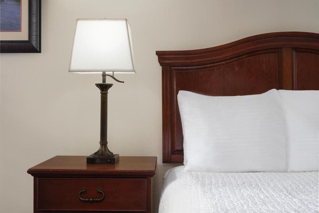 Double Room with Two Double Beds - Non-Smoking room - Image 3