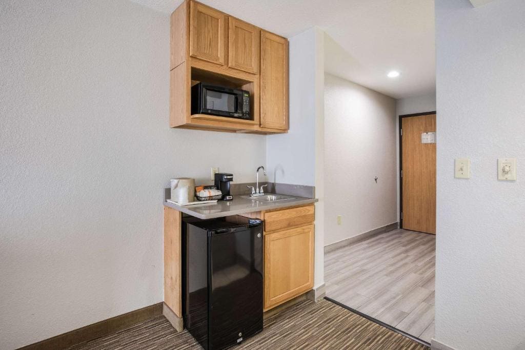 King Room - Accessible/Non-Smoking room - Image 1