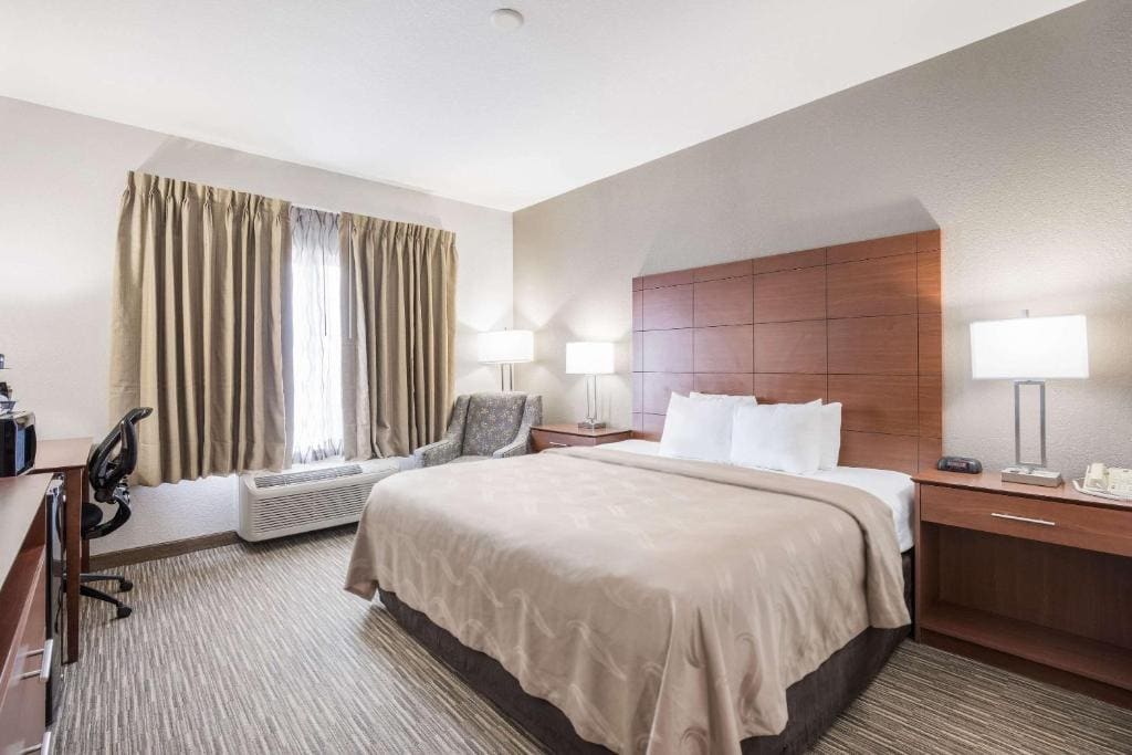 King Room room - Image 1