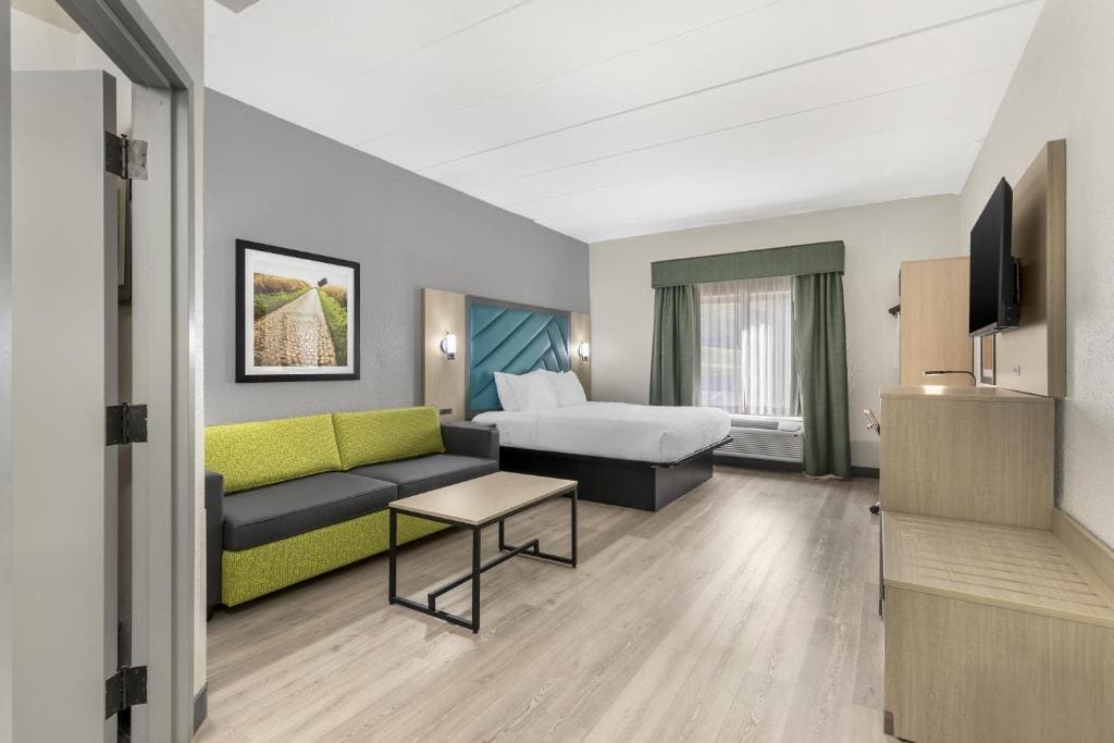 King Room - Non-Smoking room - Image 3