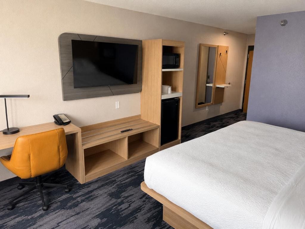 King Room - Non-Smoking room - Image 3