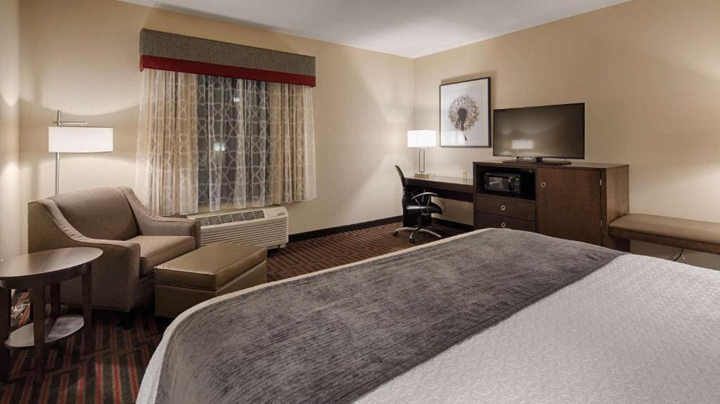 King Room with Street View room - Image 1