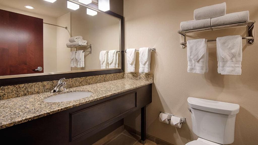 King Room - Non-Smoking room - Image 3