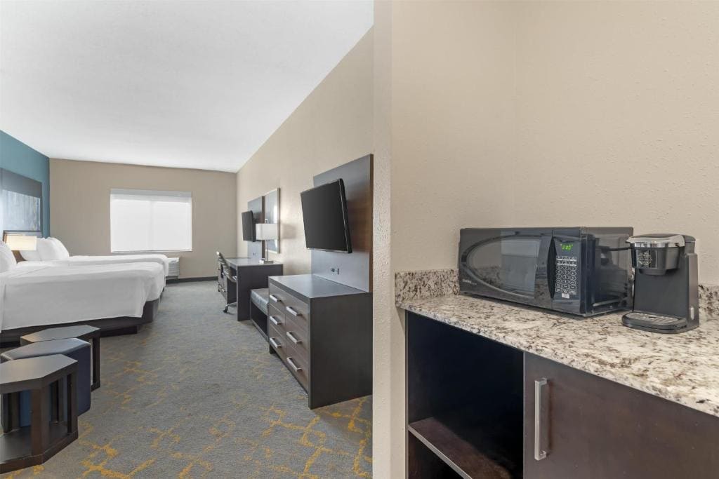 King Room - Non-Smoking room - Image 1
