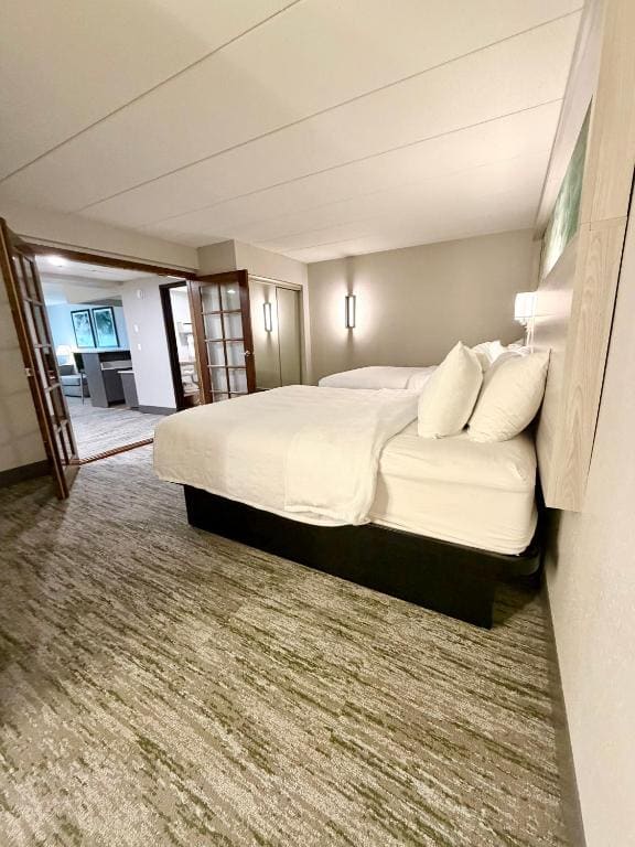 One-Bedroom Queen Suite with Sofa Bed room - Image 1