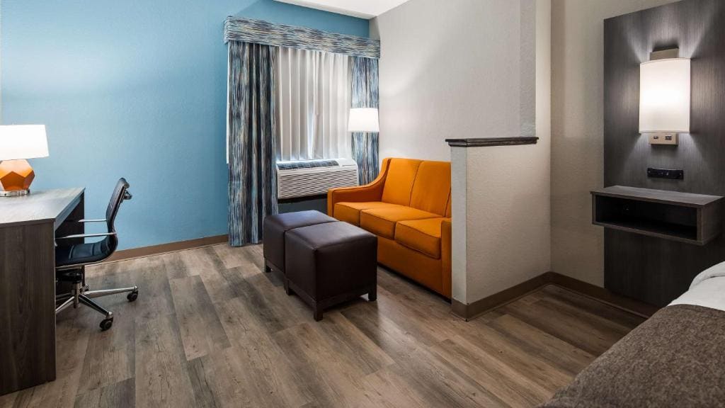 King Room with Sofa Bed room - Image 2
