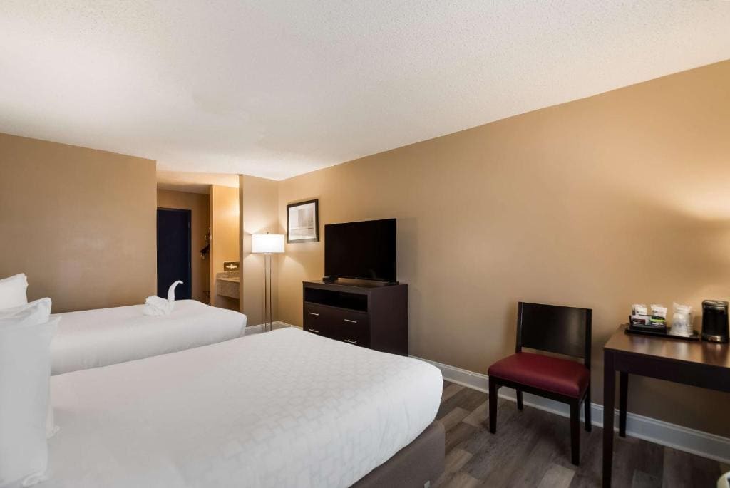 Double Room with Two Double Beds - Executive Floor/Non-Smoking room - Image 1