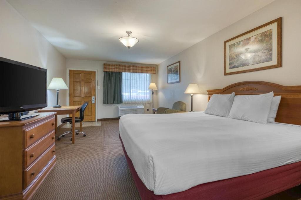 King Room - Non-Smoking room - Image 1