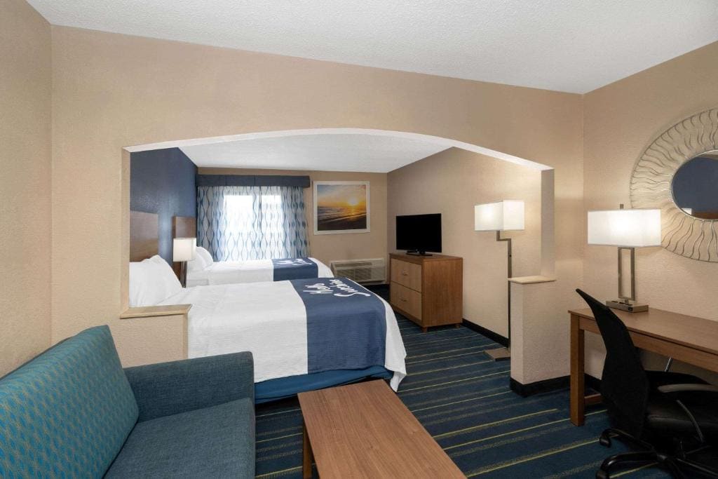 King Room - Non-Smoking room - Image 1
