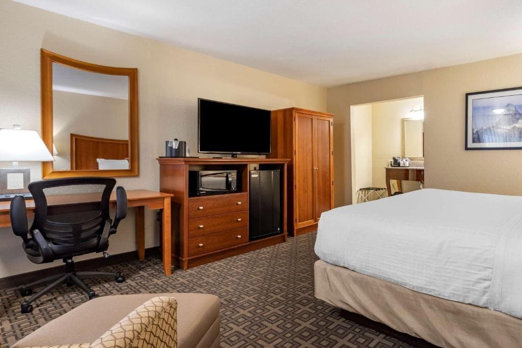 Executive King Room - Non-Smoking room - Image 3