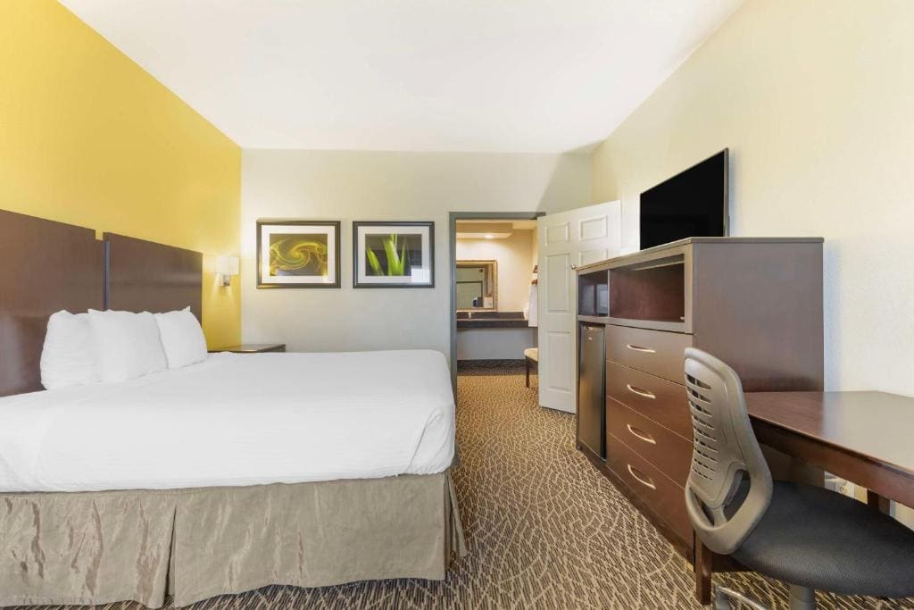 King Room - Disability Access room - Image 1