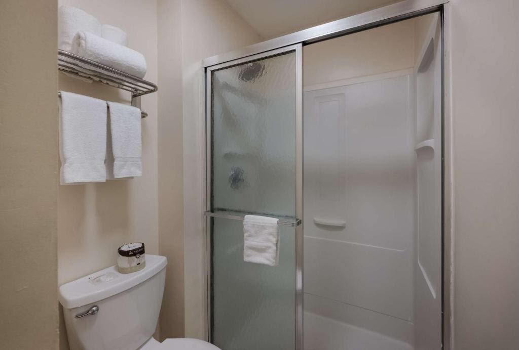 Double Room - Non-Smoking room - Image 2