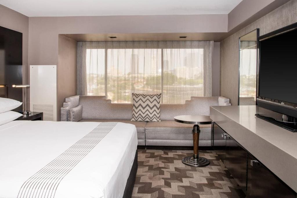 Executive King Room room - Image 2