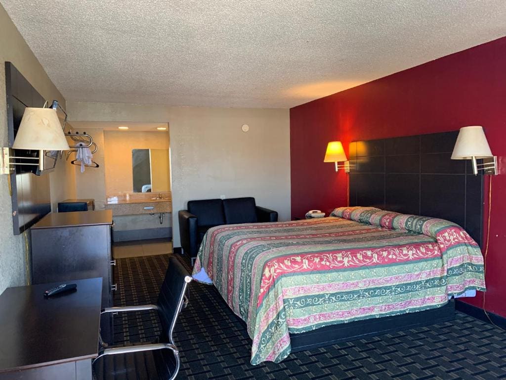 King Room room - Image 1