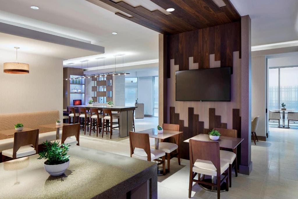 King or Double Room - Concierge Level room - Image 3