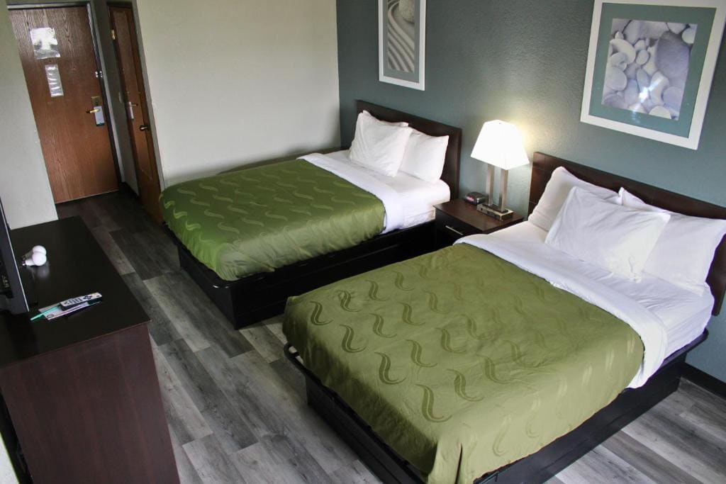 Double Room with Private Bathroom room - Image 1