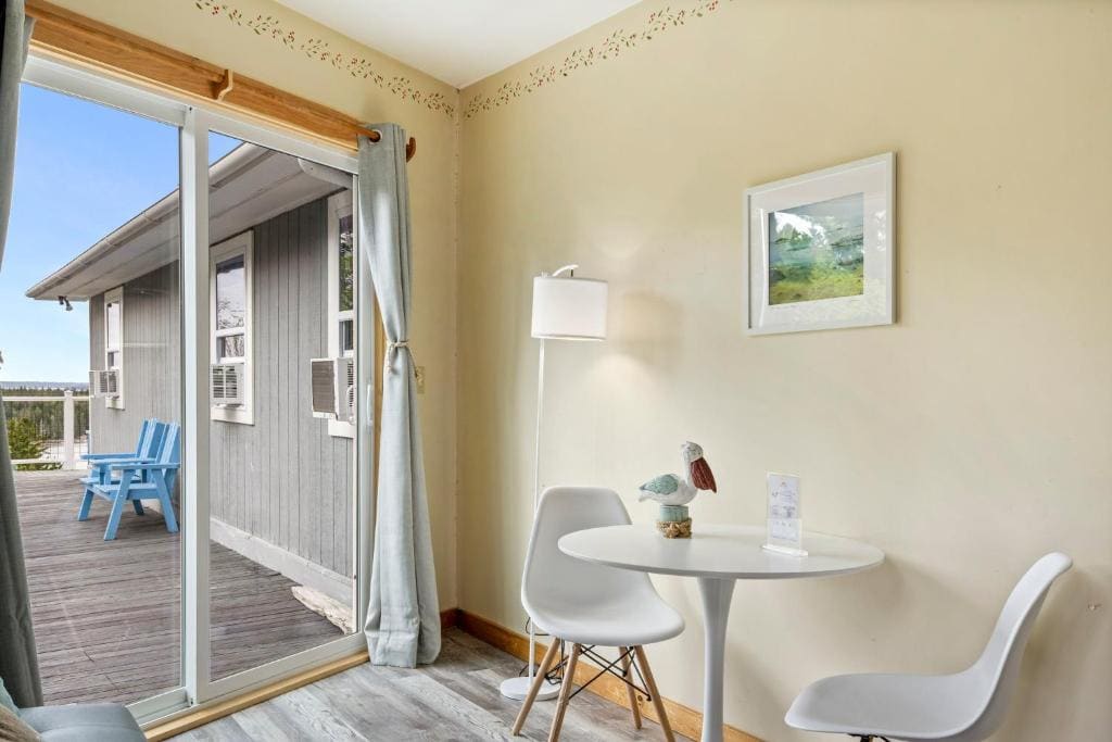 Deluxe Single Room with Sea View room - Image 2