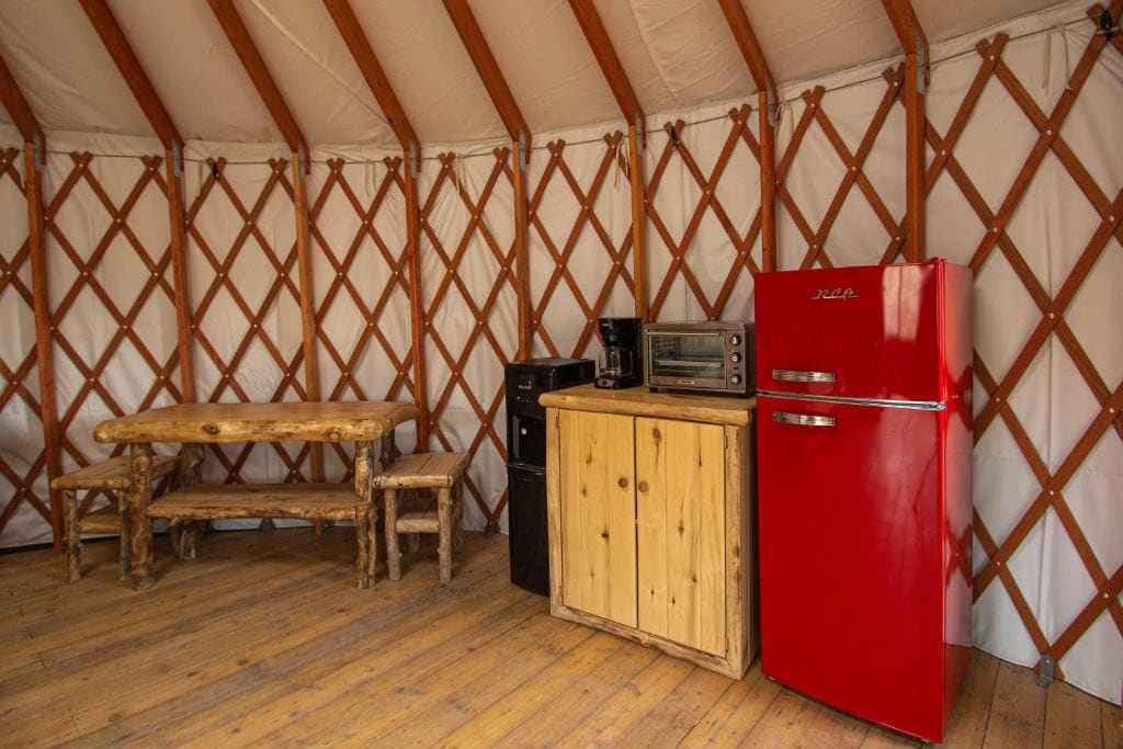 Tent room - Image 2