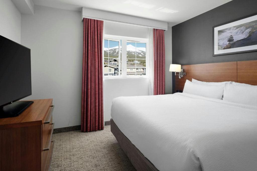 Two-Bedroom Suite room - Image 2