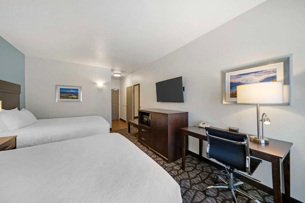 Queen Room - Non-Smoking room - Image 1