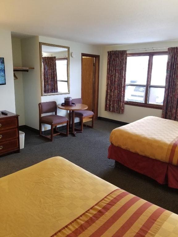 King Room room - Image 1