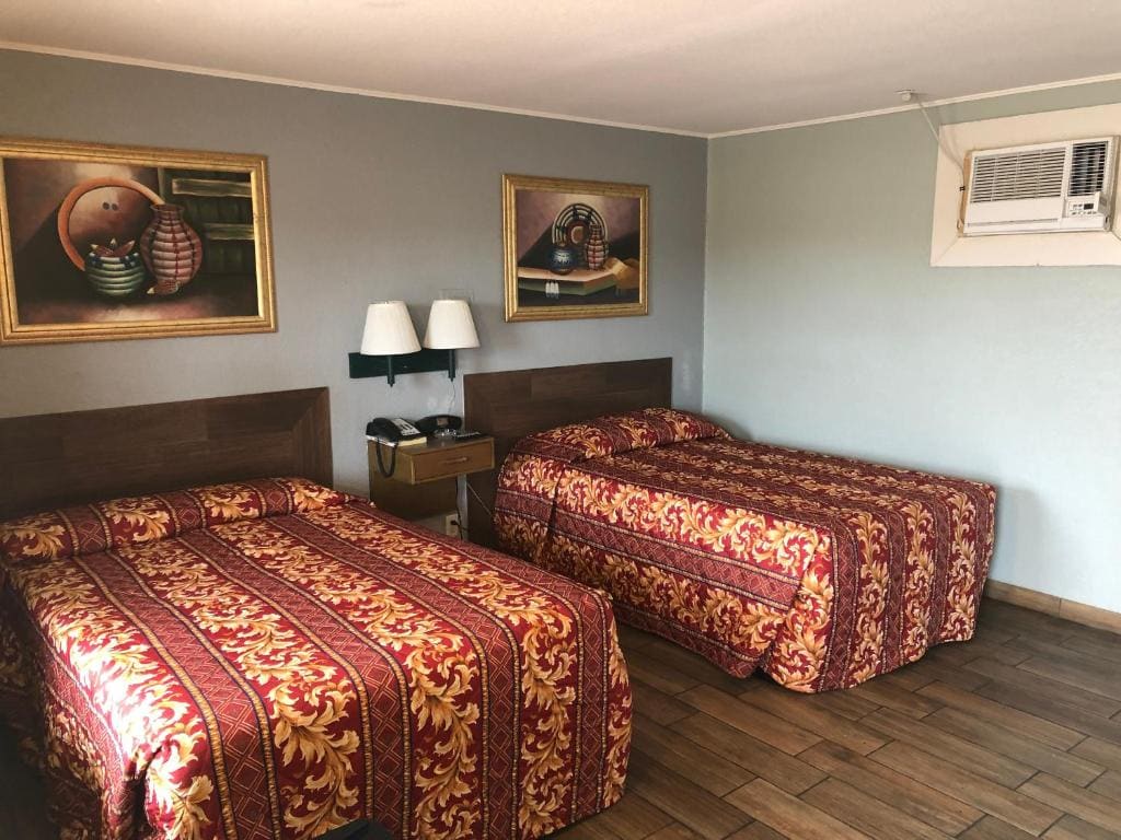 Budget Double Room room - Image 2