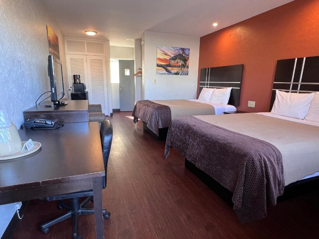 Queen Room with Two Queen Beds room - Image 1