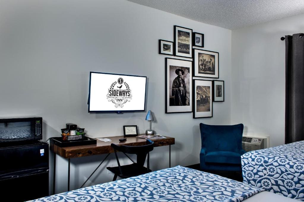 Disability Access- Two Queen Beds room - Image 2