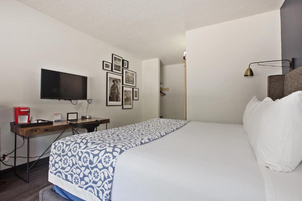 Standard King Room room - Image 2