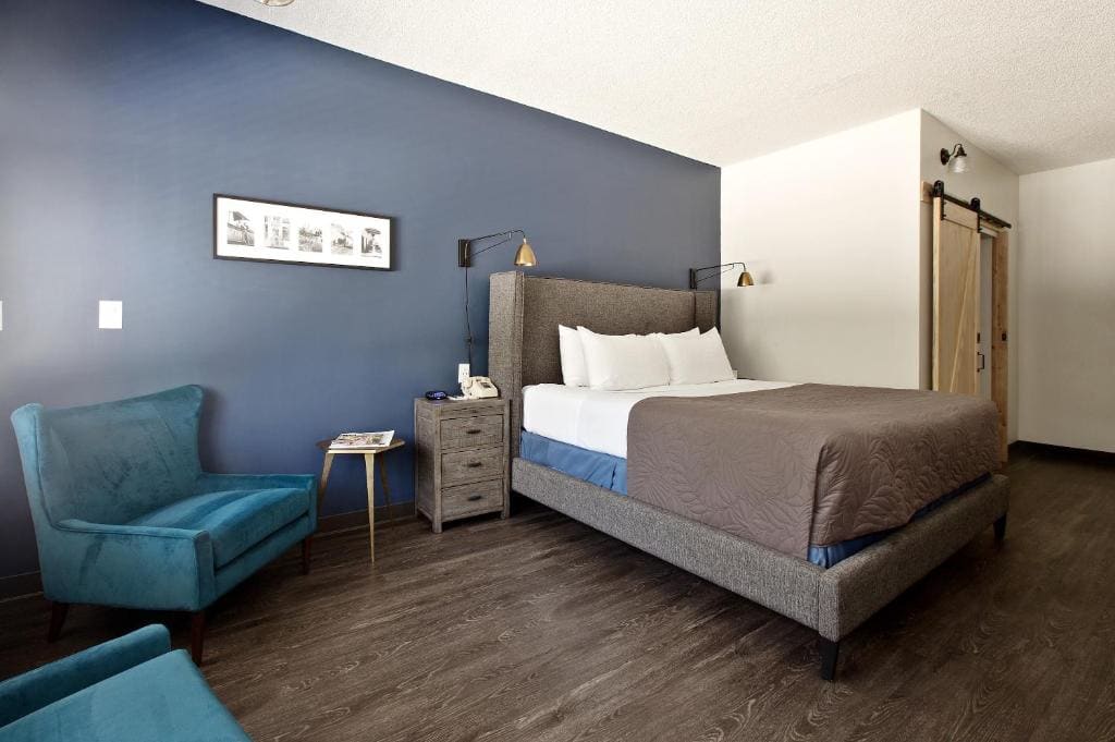 Standard King Room room - Image 3