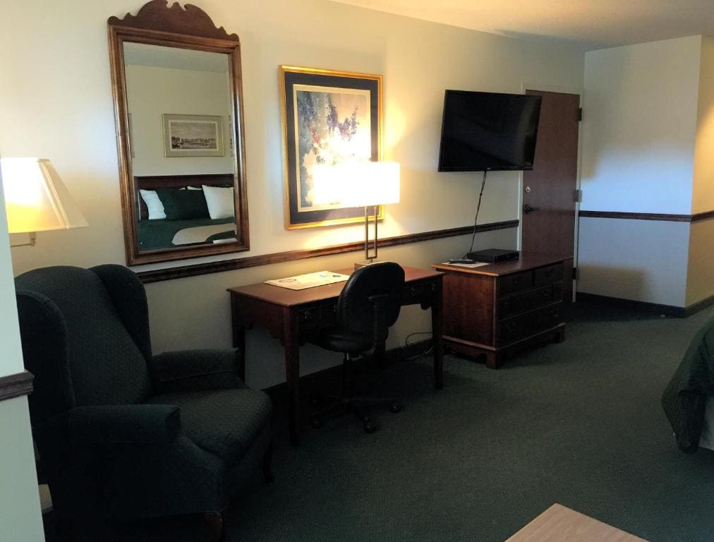 King Room with Balcony room - Image 1