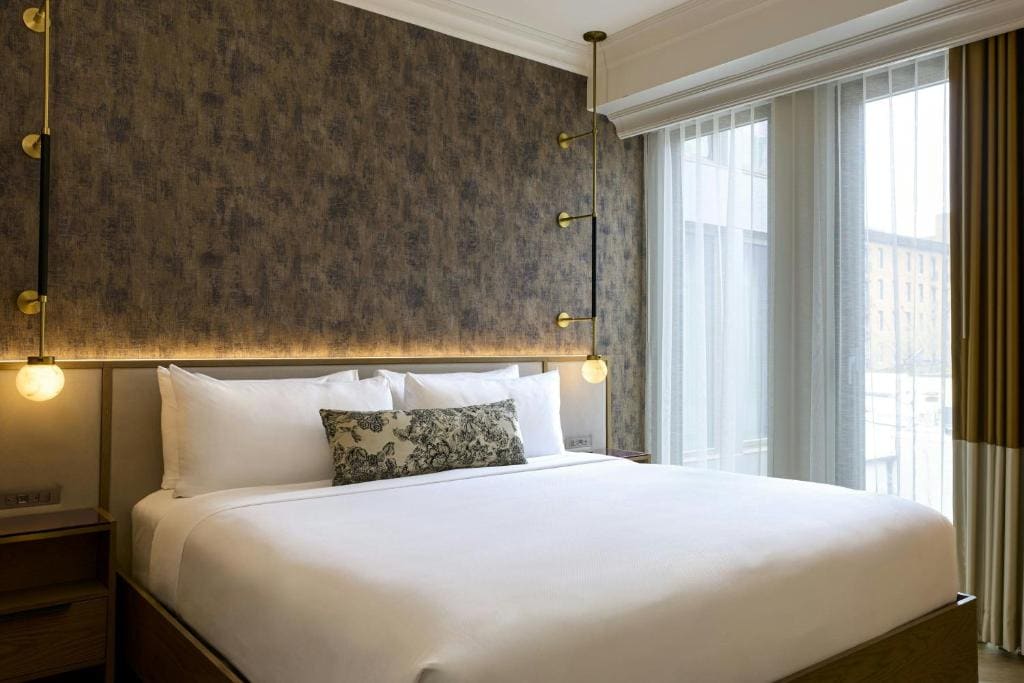 One-Bedroom King Suite with Sofa Bed room - Image 1
