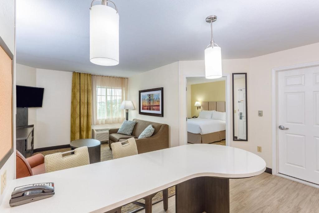 One-Bedroom Suite with Sofa Bed room - Image 3