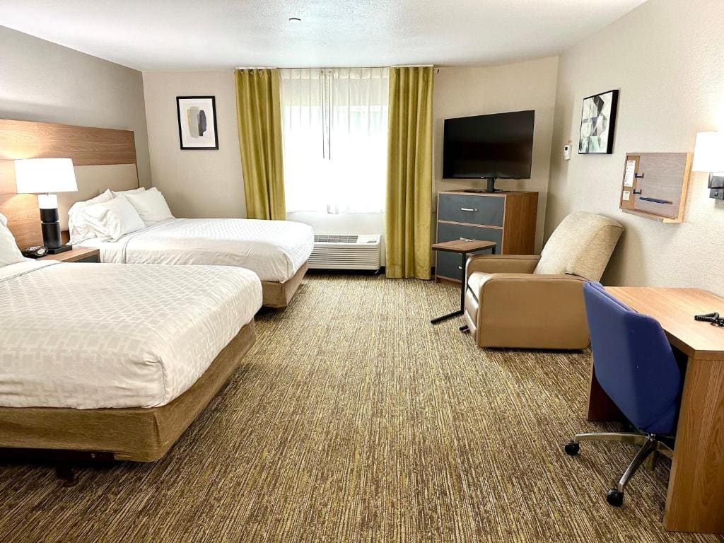 Studio Suite with Two Queen Beds room - Image 2