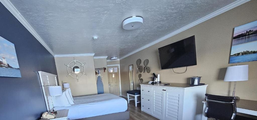 King Room with Spa Bath room - Image 2