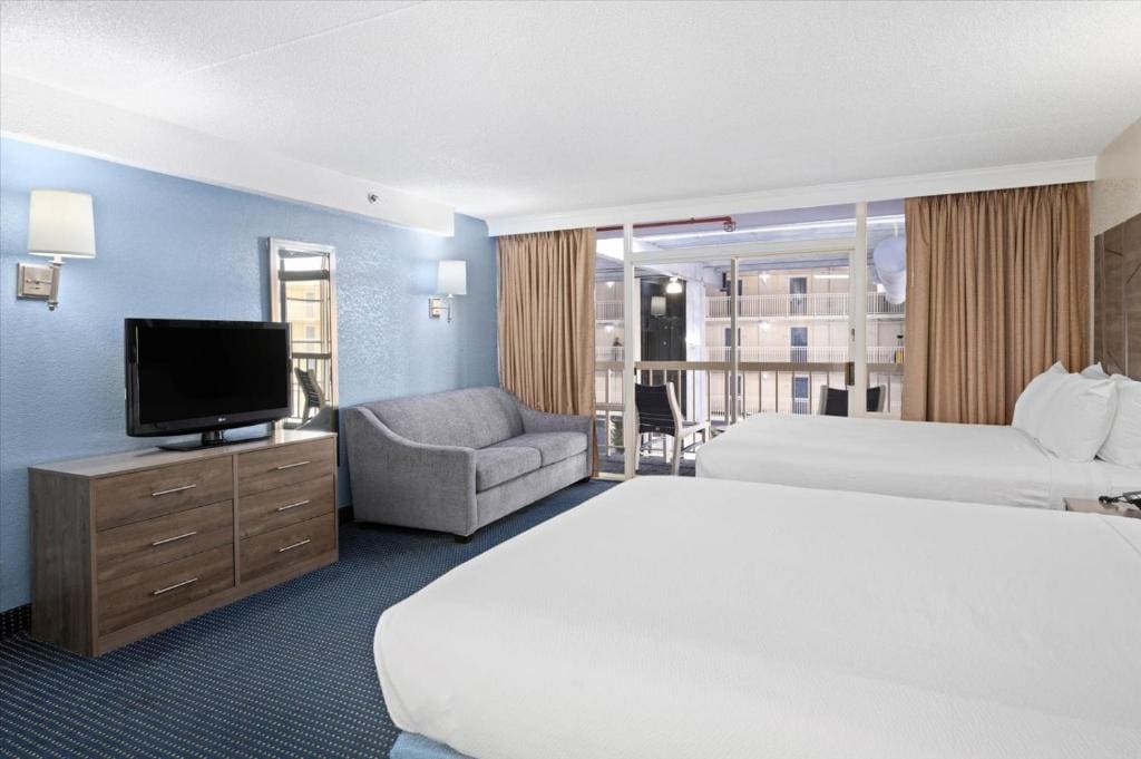 Atrium Hotel Room W/Kitchenette room - Image 1