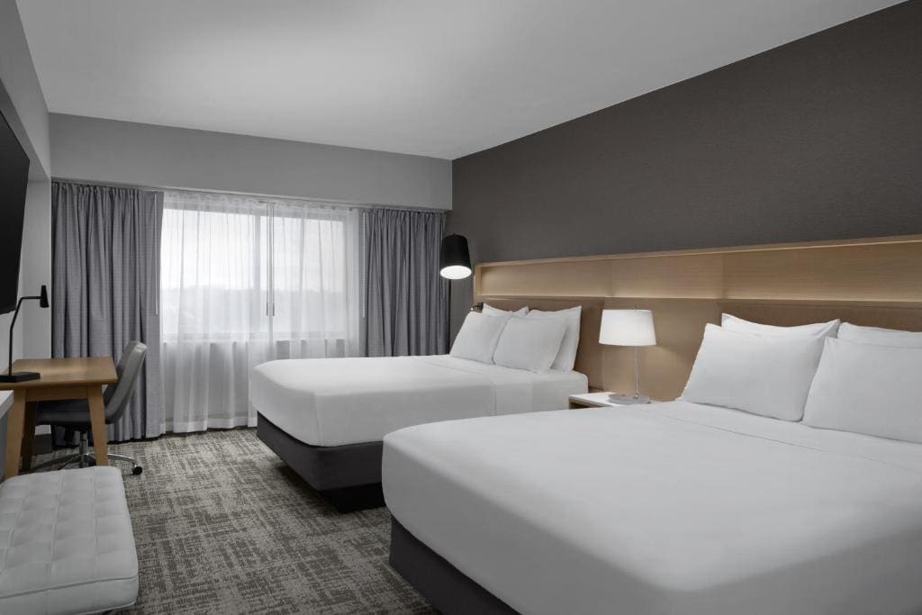 Double Room with Two Double Beds - Non-Smoking room - Image 2