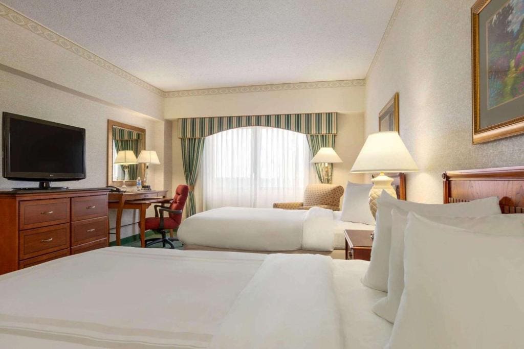 King Room with Sofa Bed - Non-Smoking room - Image 2