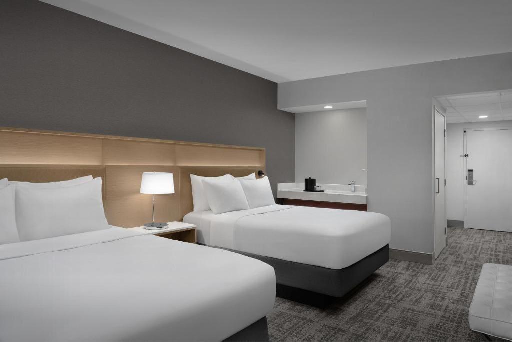 Quadruple Room - Disability Access/Non Smoking room - Image 2
