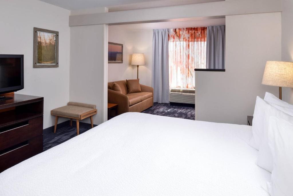Executive One-Bedroom King Suite with Sofa Bed room - Image 1
