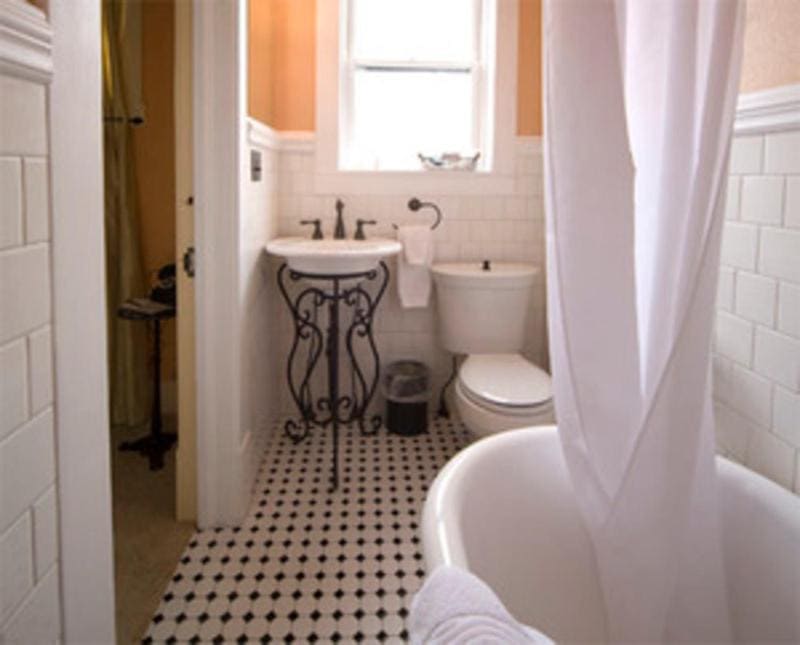 Classic King Room room - Image 2