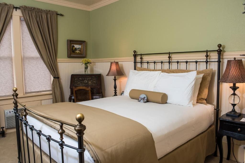 King Room room - Image 1