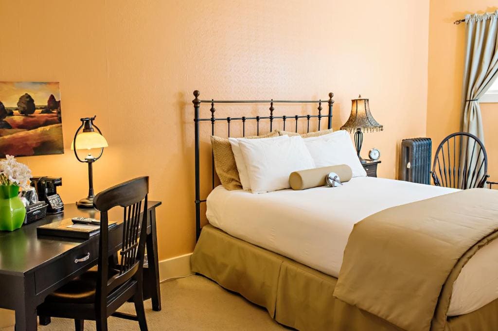Queen Room room - Image 1