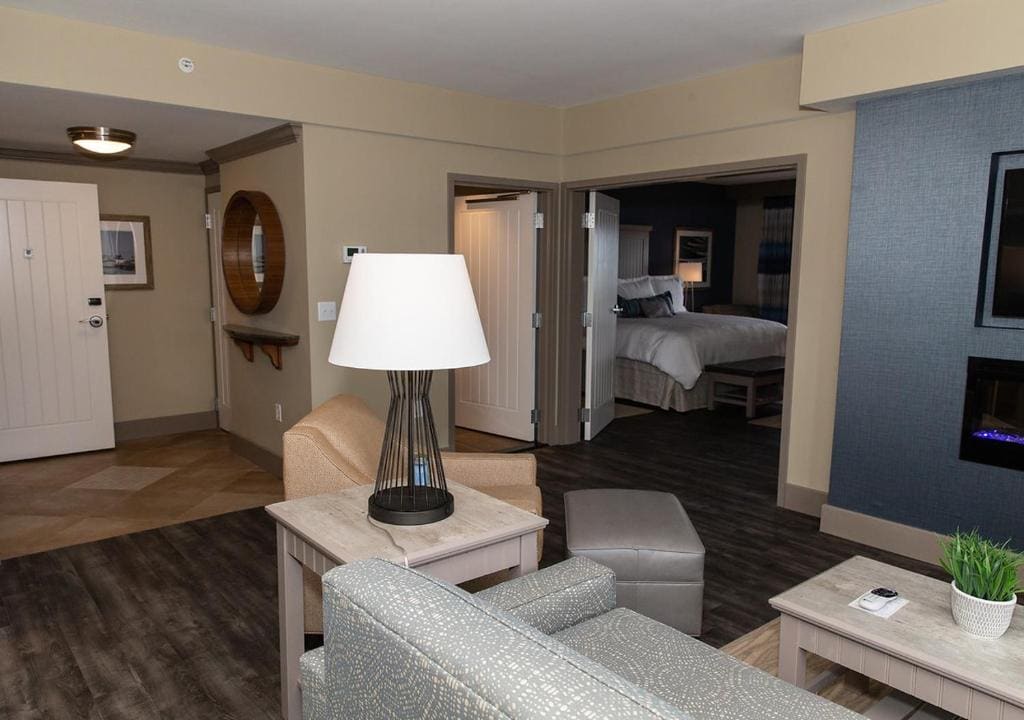 Suite with Spa Bath room - Image 1