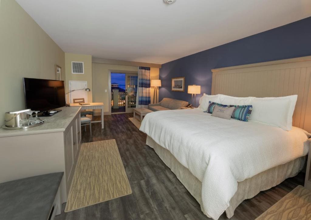 King Room with Balcony room - Image 2