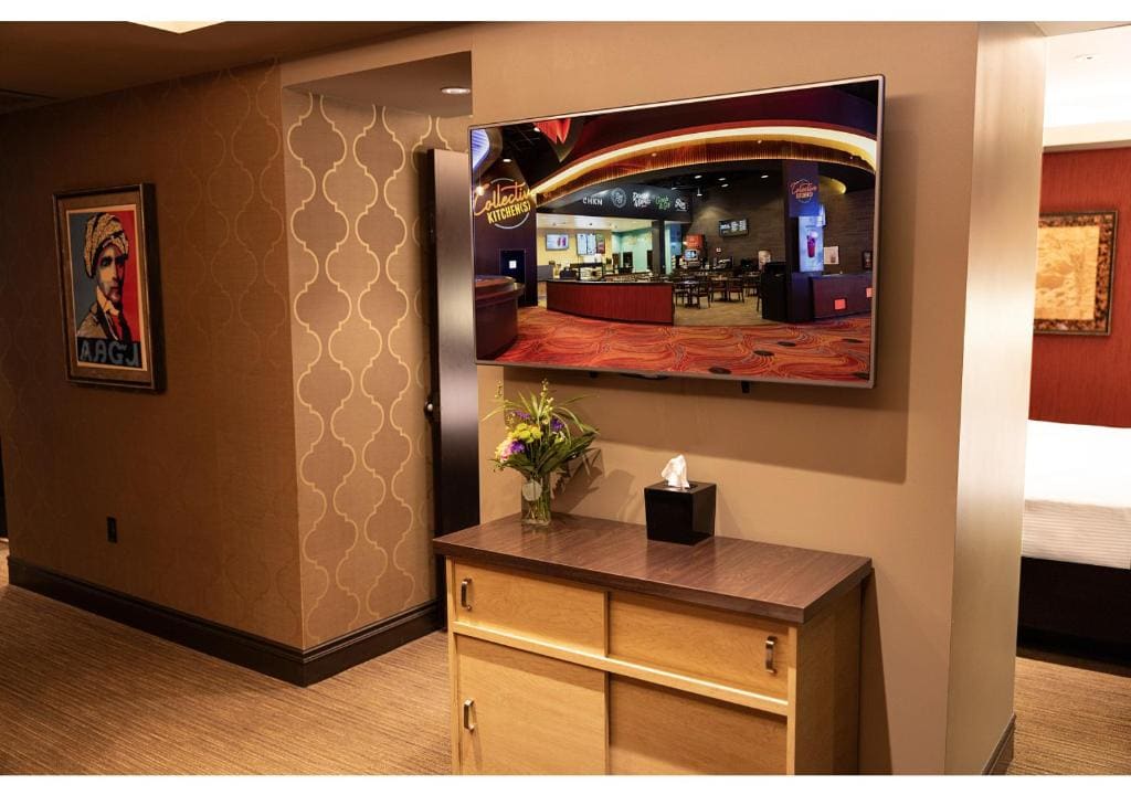 Executive Suite room - Image 3