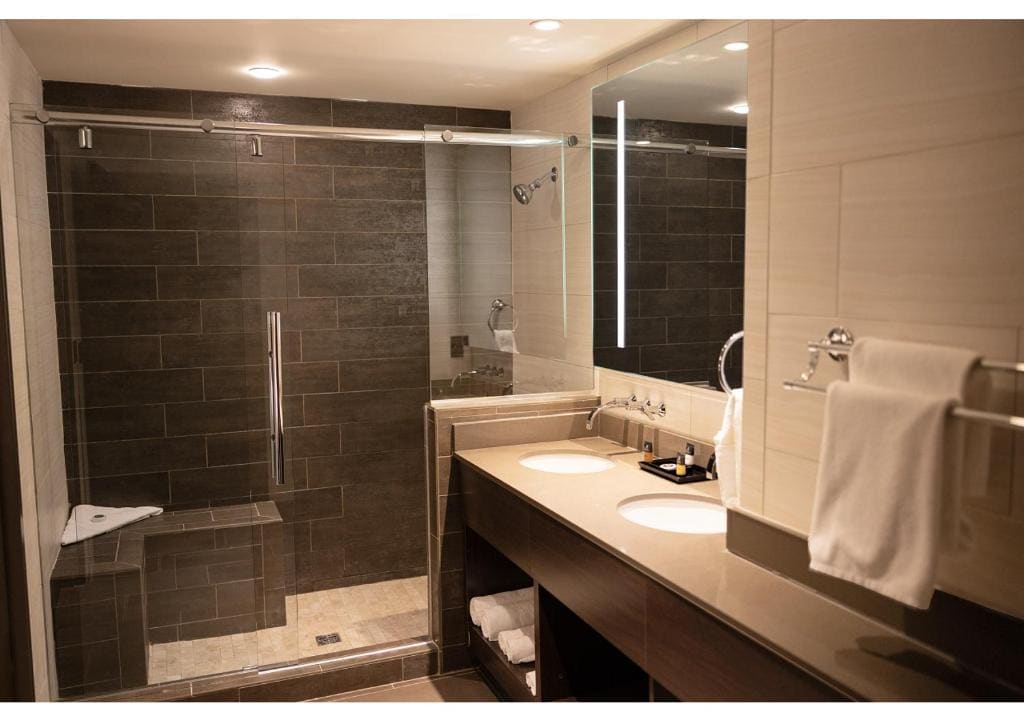 Executive Suite room - Image 2
