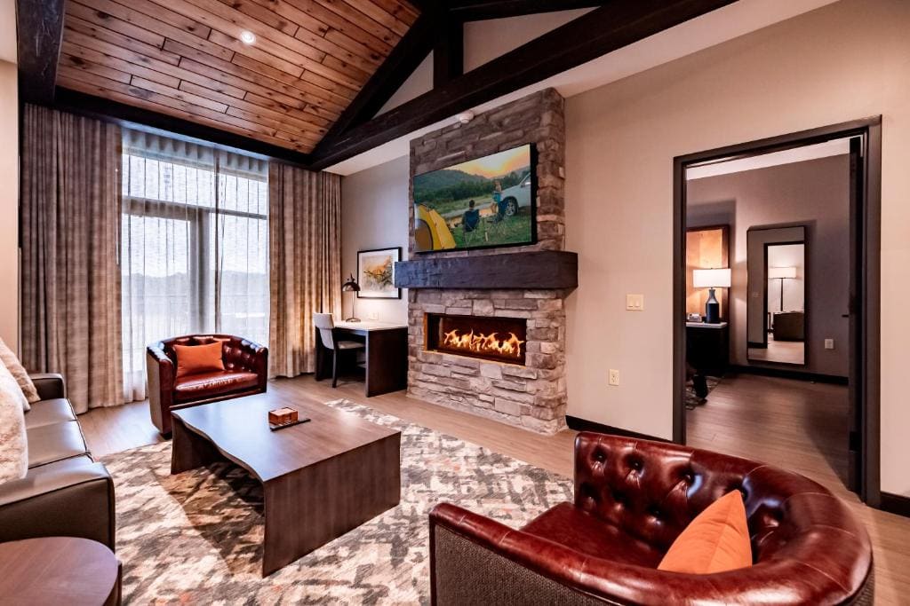 Executive King Suite - Non-Smoking room - Image 2
